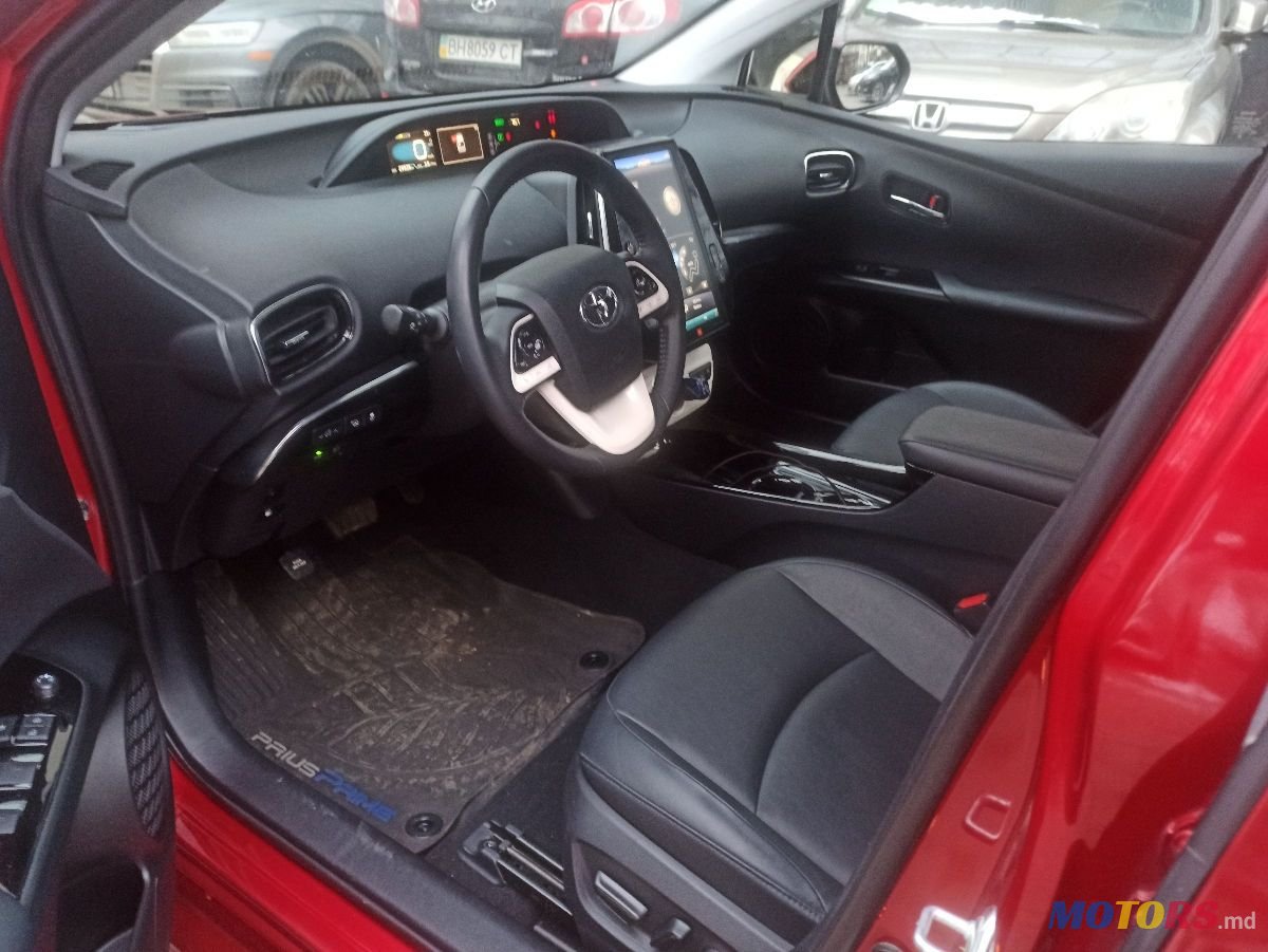 2019' Toyota Prius photo #4