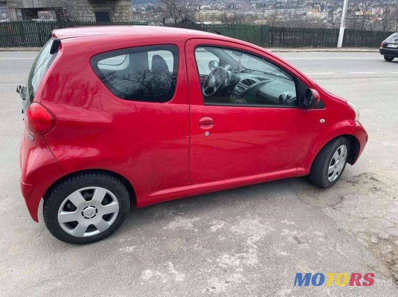 2006' Toyota Aygo photo #5