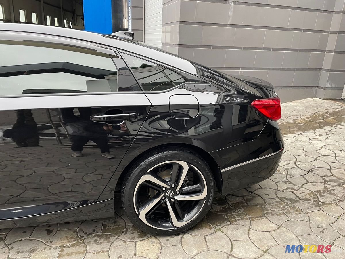 2018' Honda Accord photo #5