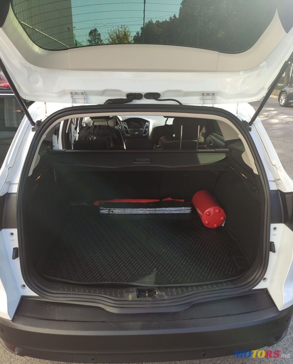 2016' Ford Focus photo #4