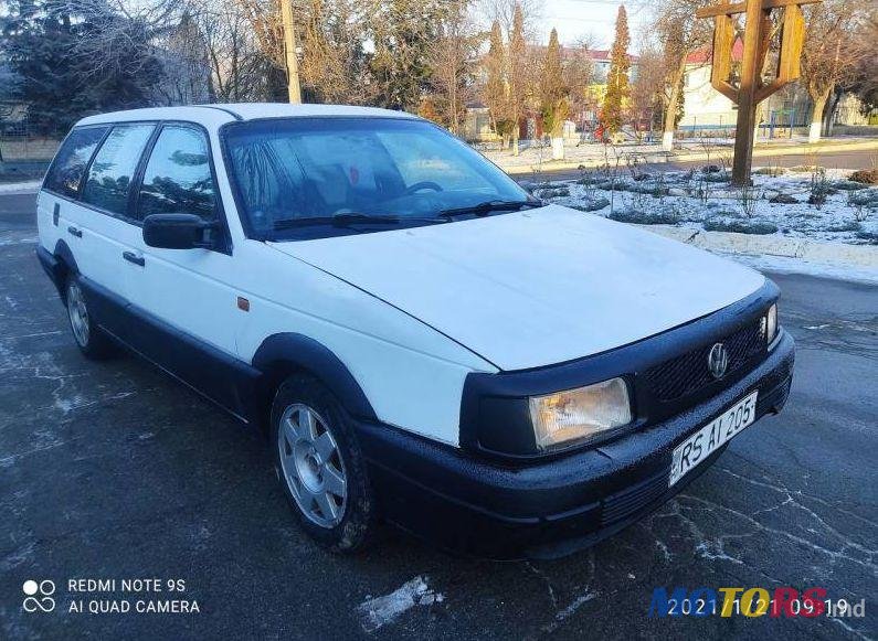 1994' Volkswagen Passat photo #2