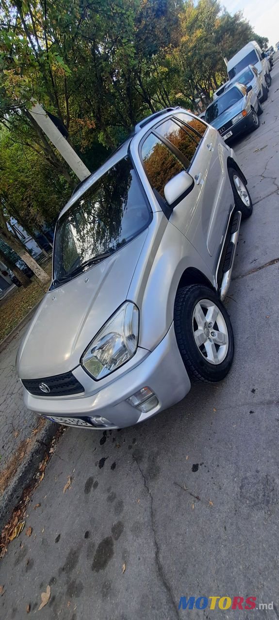 2004' Toyota RAV4 photo #2