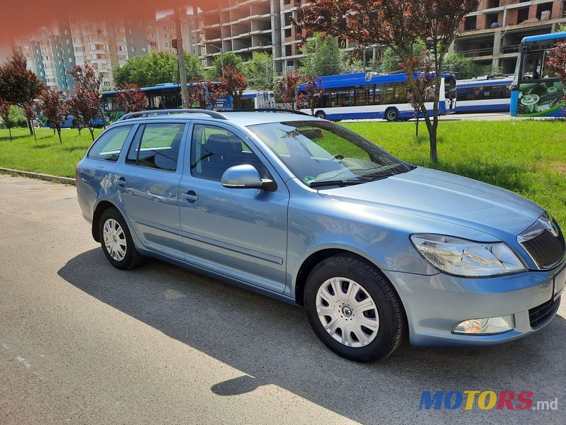 2011' Skoda Octavia photo #2