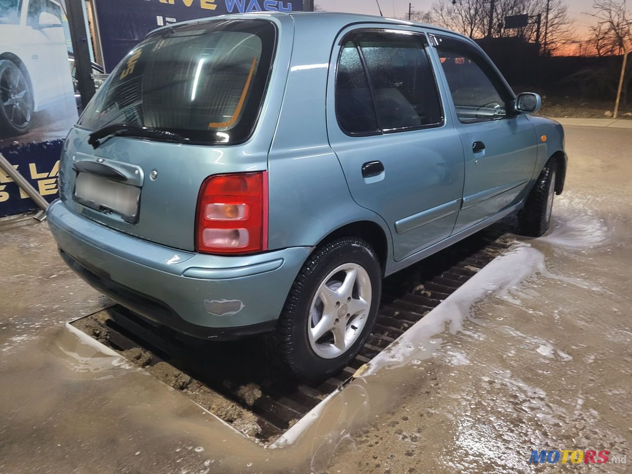 2001' Nissan Micra photo #3