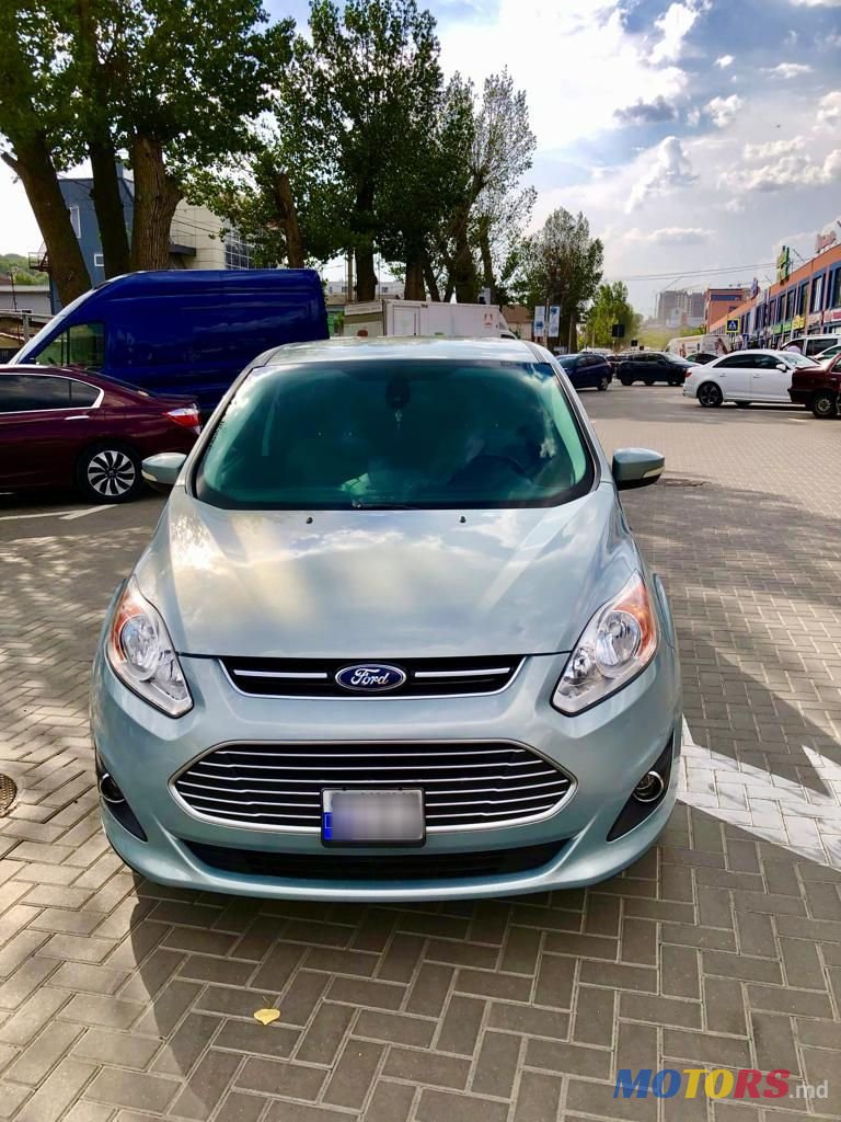 2013' Ford C-MAX photo #2