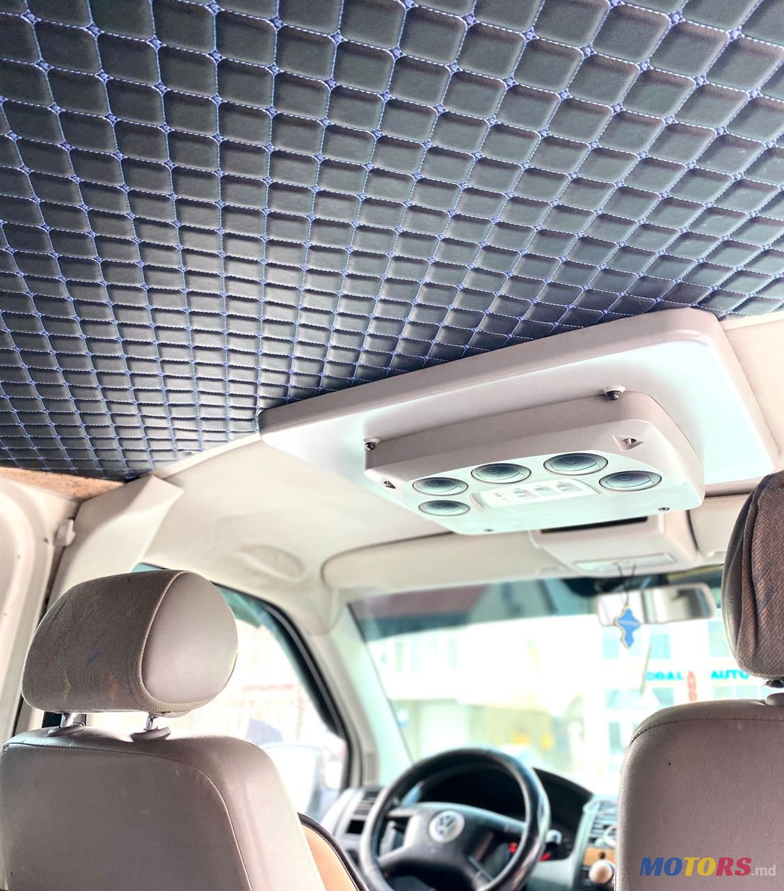 2006' Volkswagen Transporter photo #4