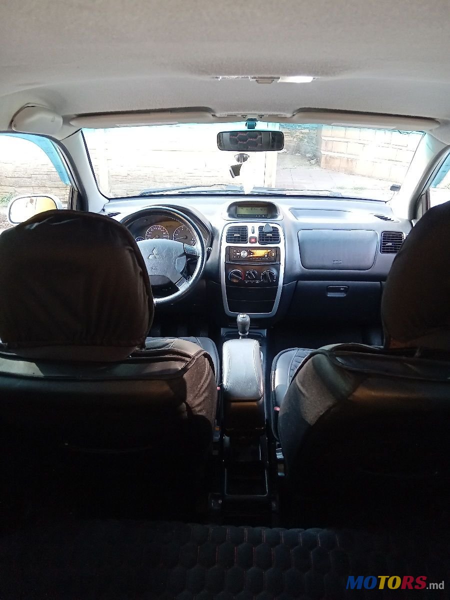 2004' Mitsubishi Space Star photo #6