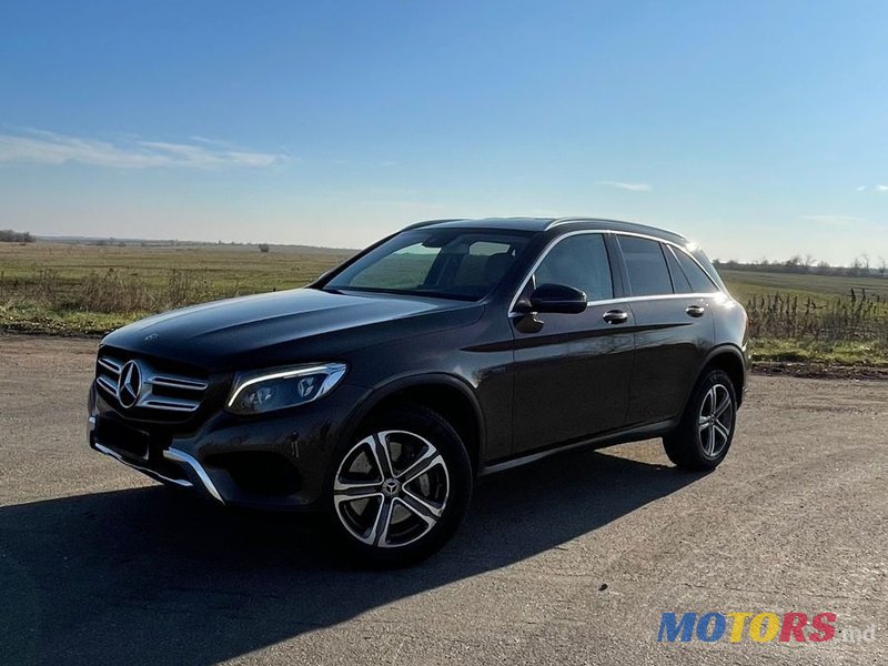 2018' Mercedes-Benz GLC photo #2