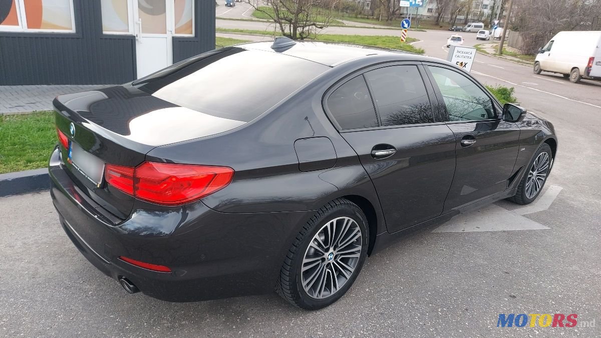 2017' BMW 5 Series photo #4