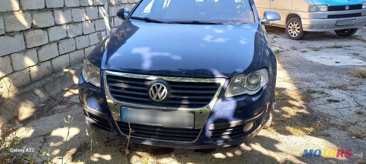 2006' Volkswagen Passat photo #4