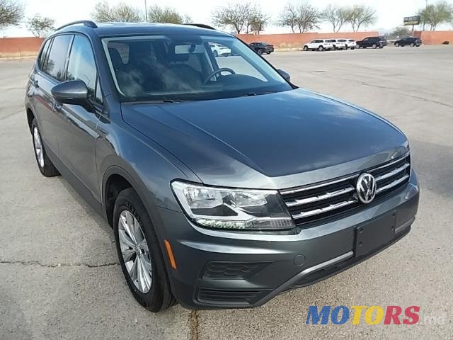 2020' Volkswagen Tiguan photo #1