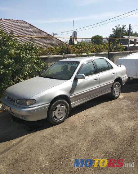 1994' Hyundai Lantra photo #1