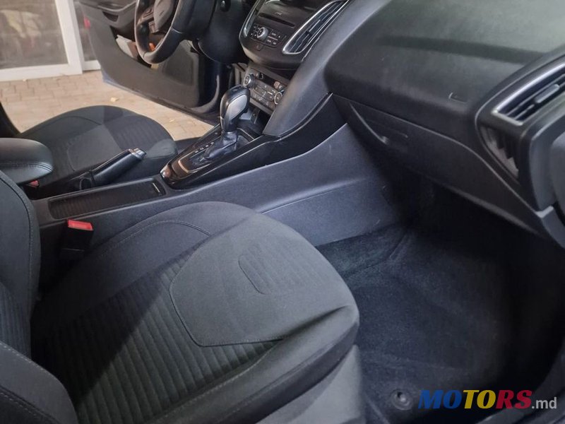 2017' Ford Focus photo #4