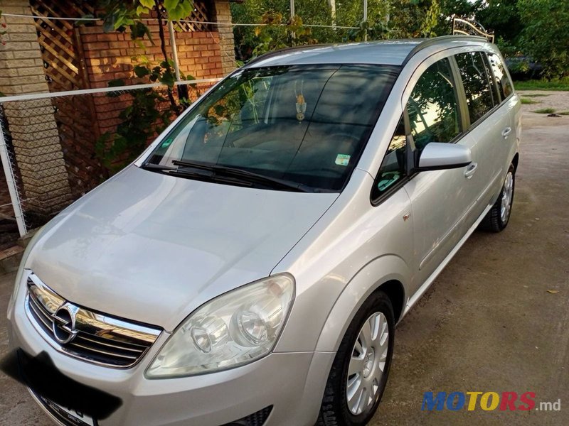 2008' Opel Zafira photo #4