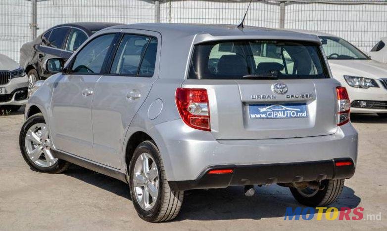 2009' Toyota Urban Cruiser photo #3