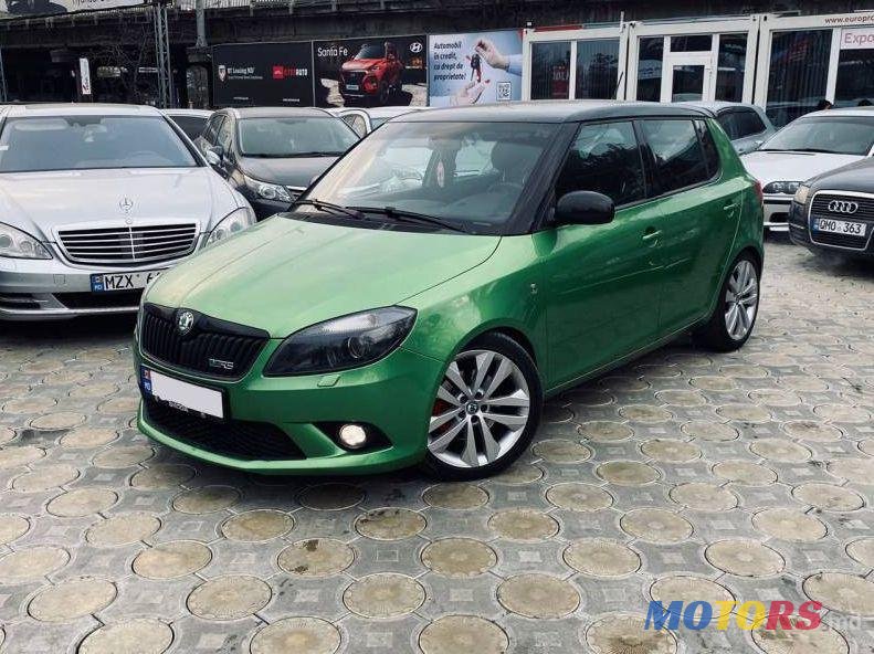 2012' Skoda Fabia photo #2