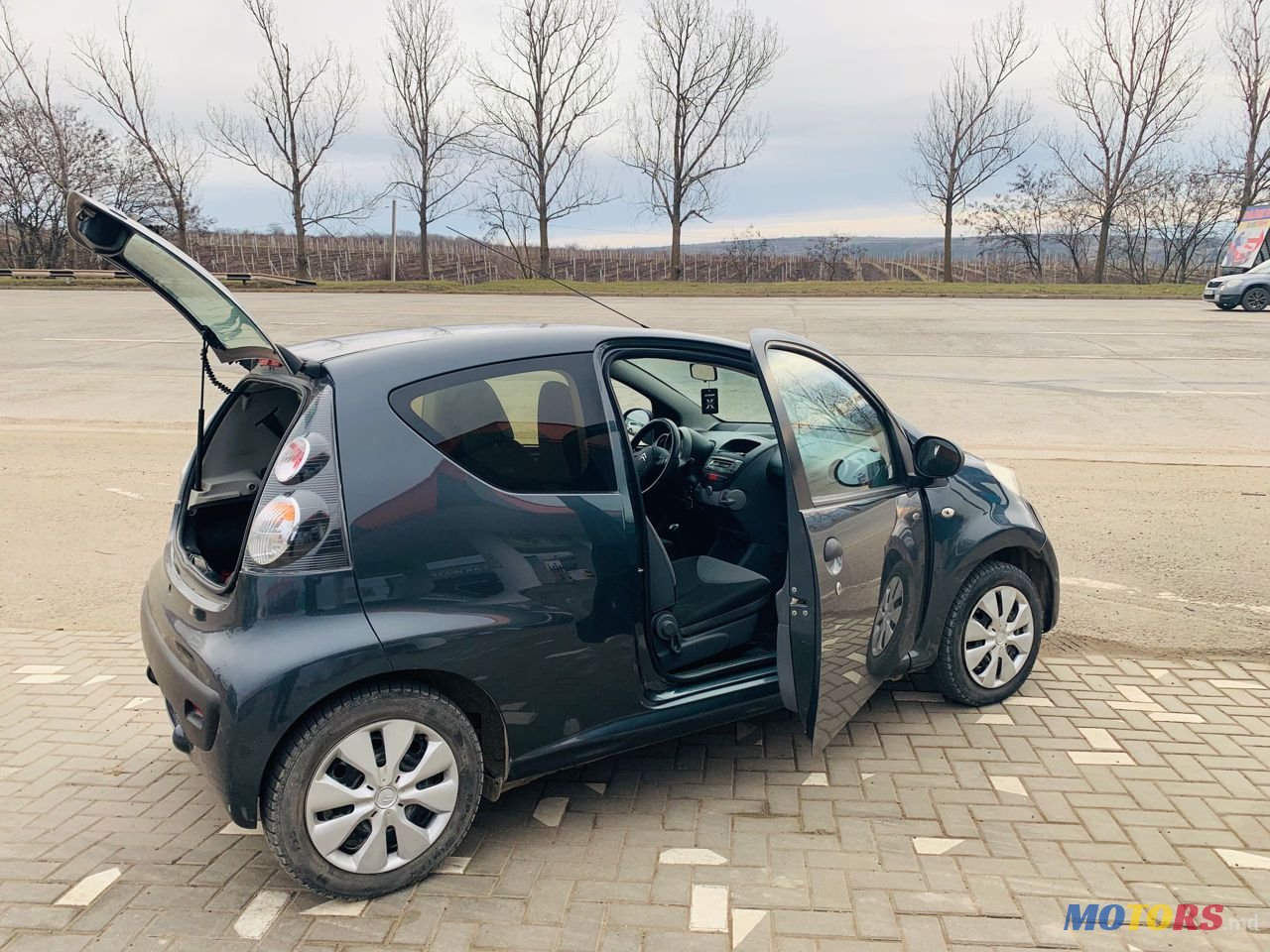 2008' Citroen C1 photo #1