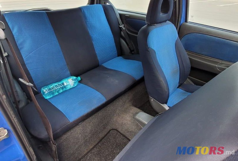 2001' Lancia Ypsilon photo #3