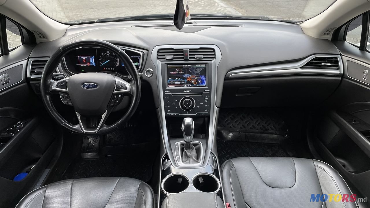 2013' Ford Fusion photo #1