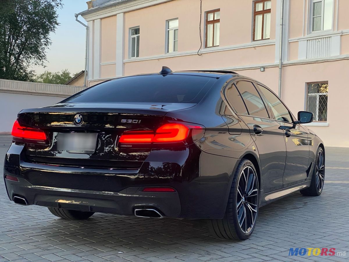 2020' BMW 5 Series photo #2