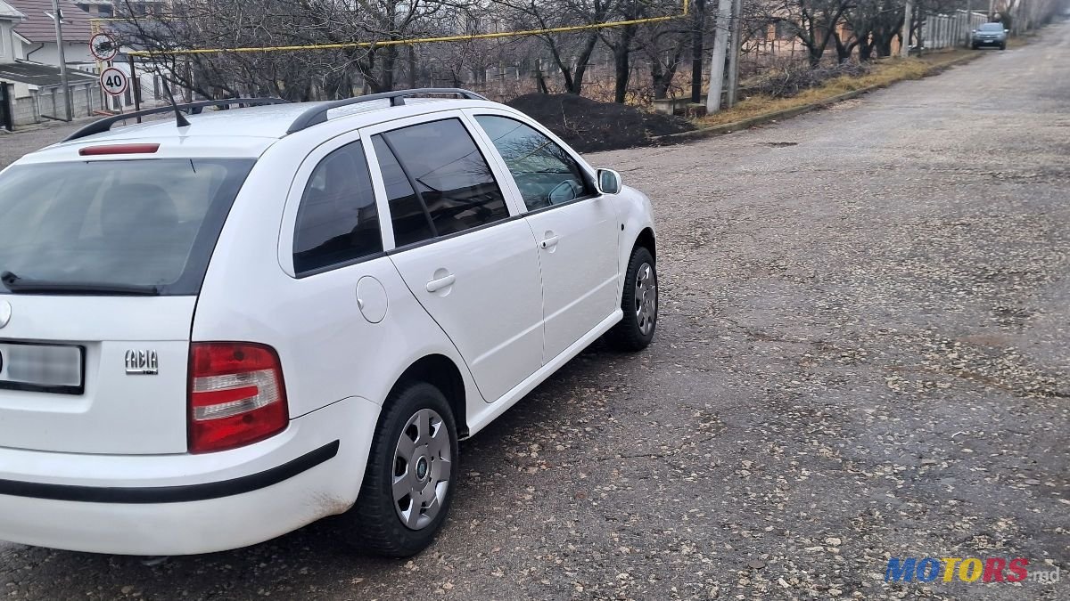 2006' Skoda Fabia photo #4
