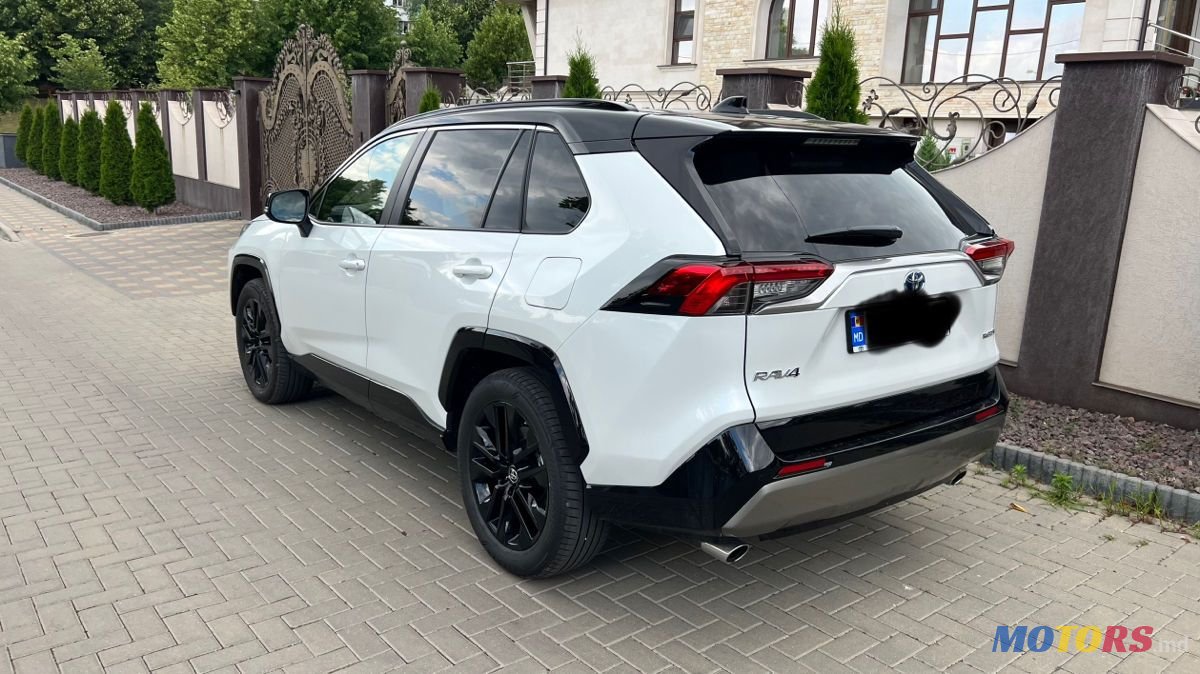2023' Toyota RAV4 photo #3