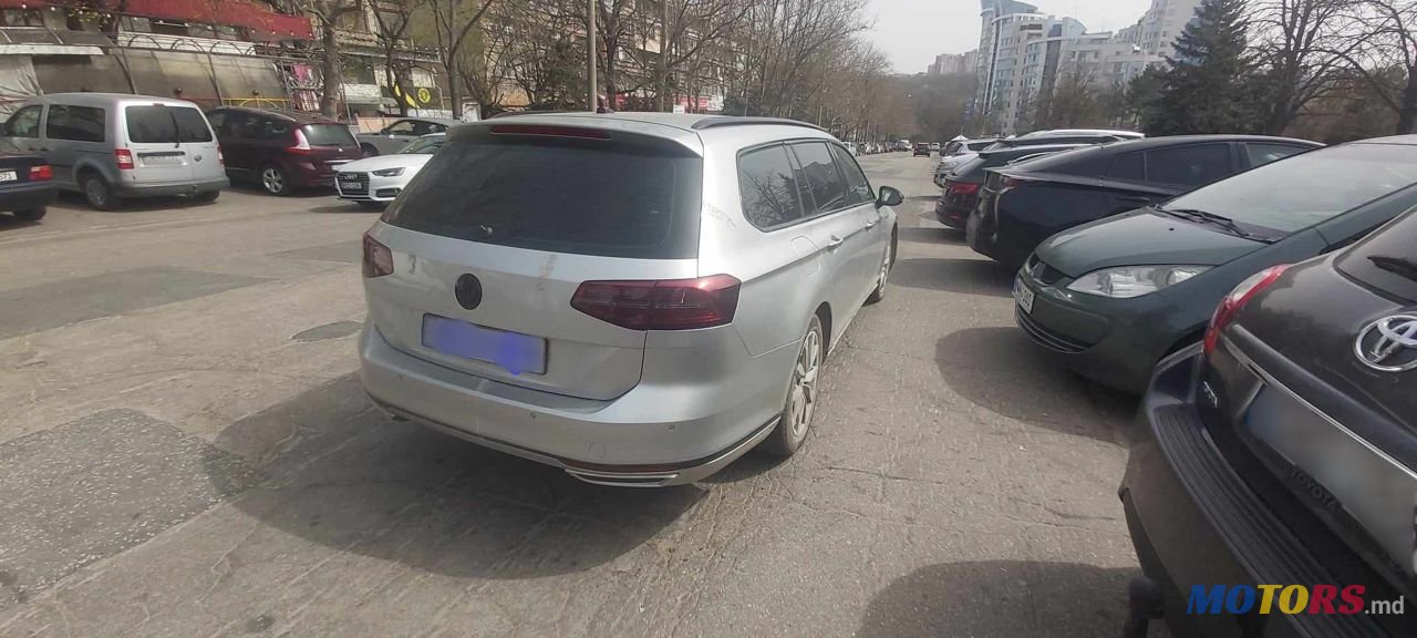 2015' Volkswagen Passat photo #1