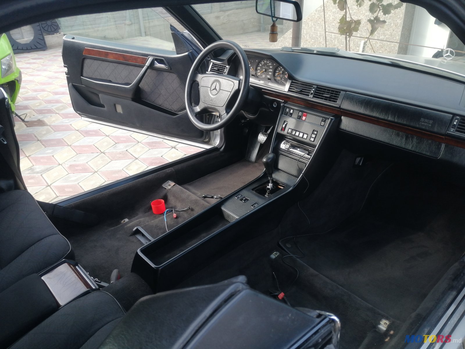 1995' Mercedes-Benz 200E photo #5