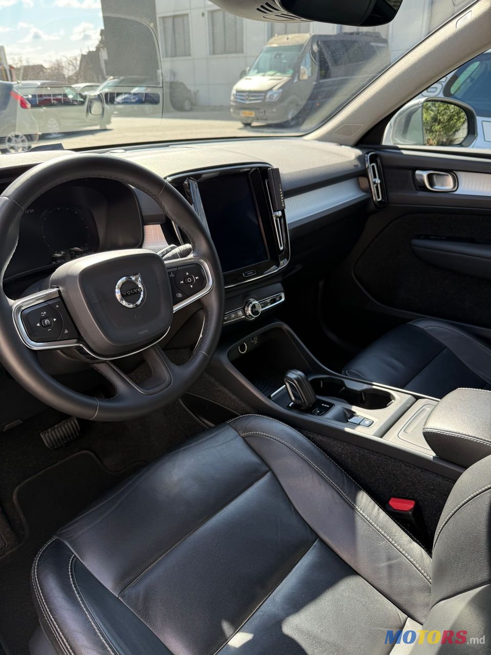 2018' Volvo XC40 photo #6