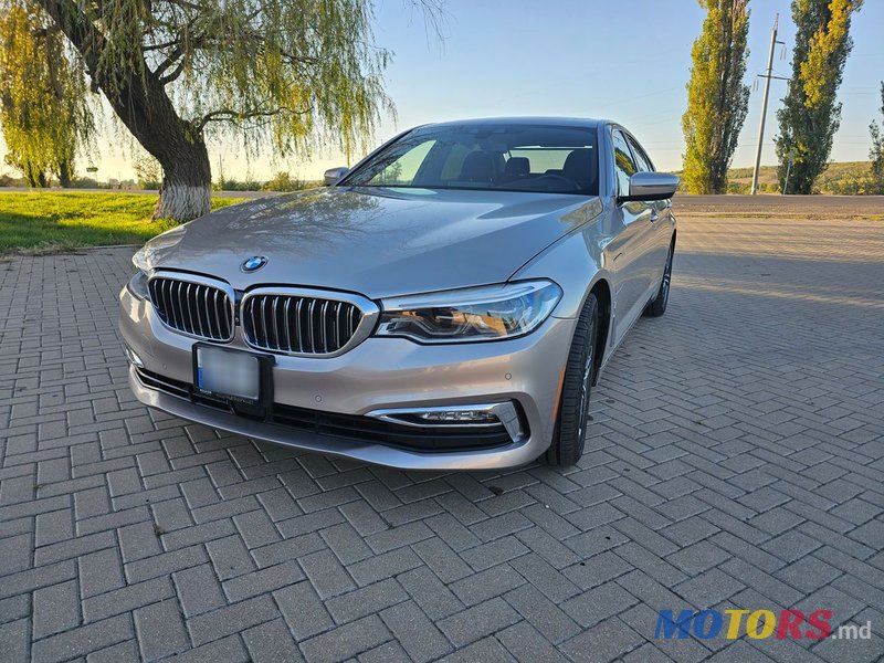 2017' BMW 5 Series photo #2