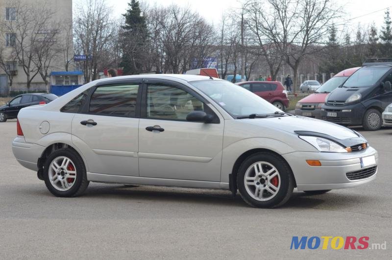 2001' Ford Focus photo #1