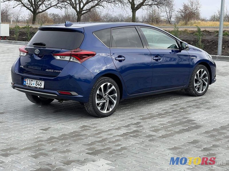 2016' Toyota Auris photo #4