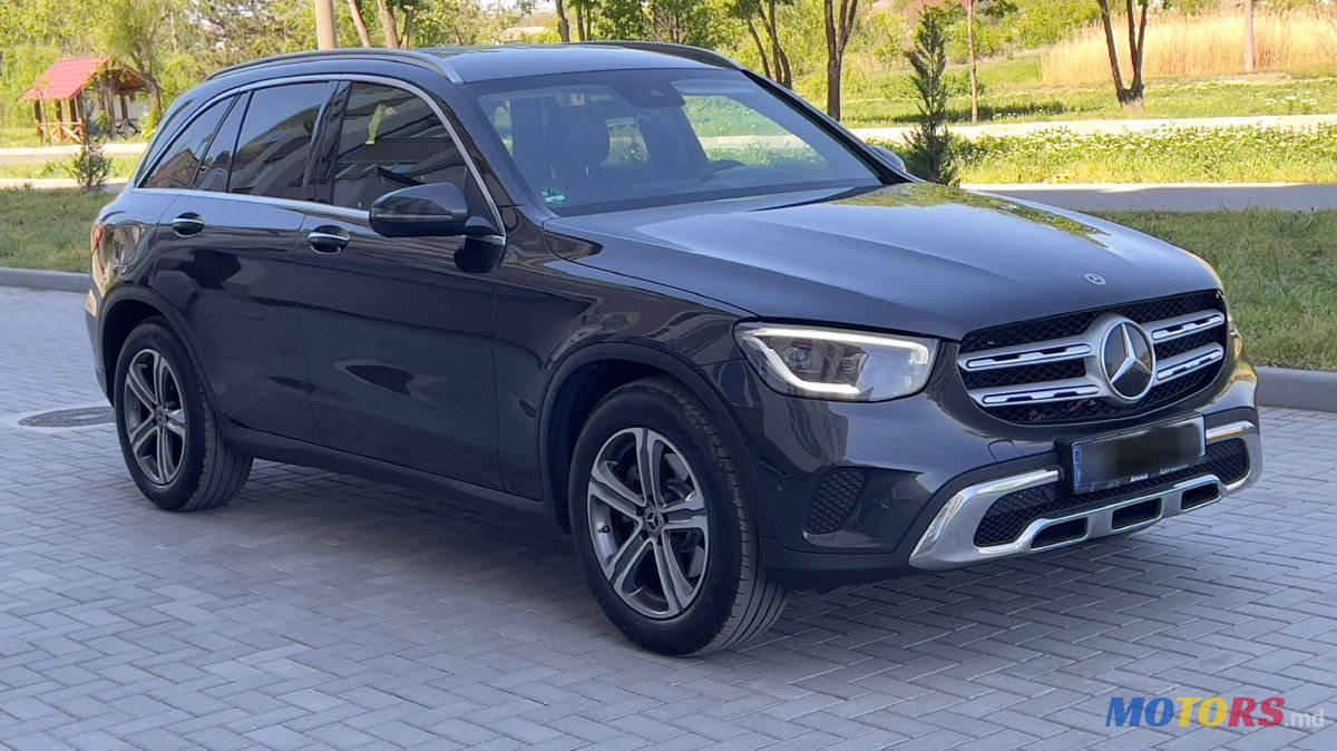 2021' Mercedes-Benz GLC photo #1