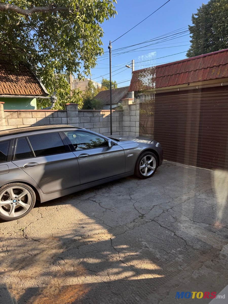 2013' BMW 5 Series Touring photo #5