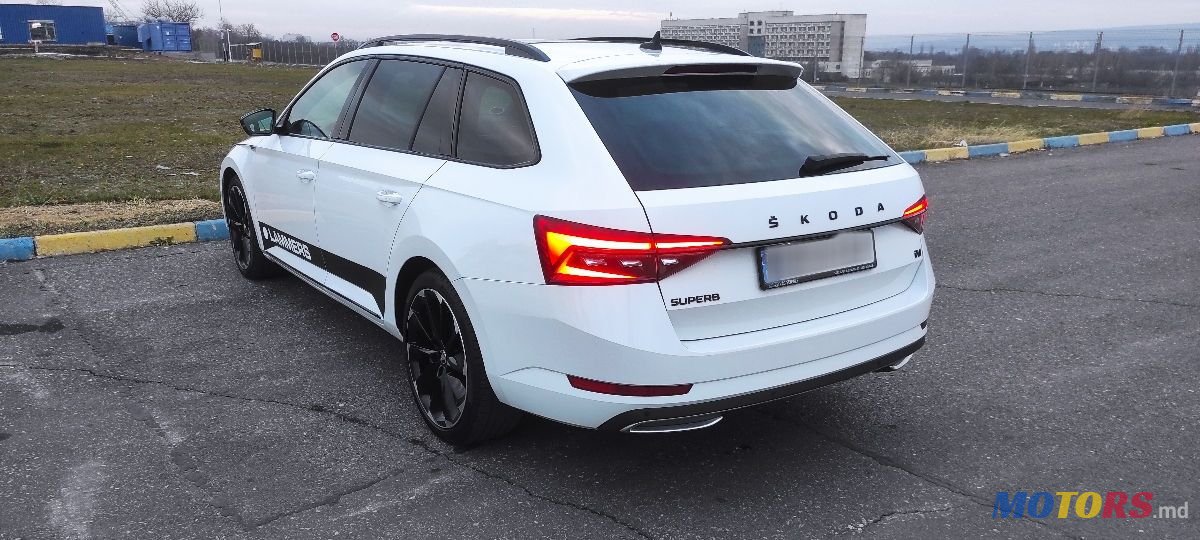 2019' Skoda Superb photo #2