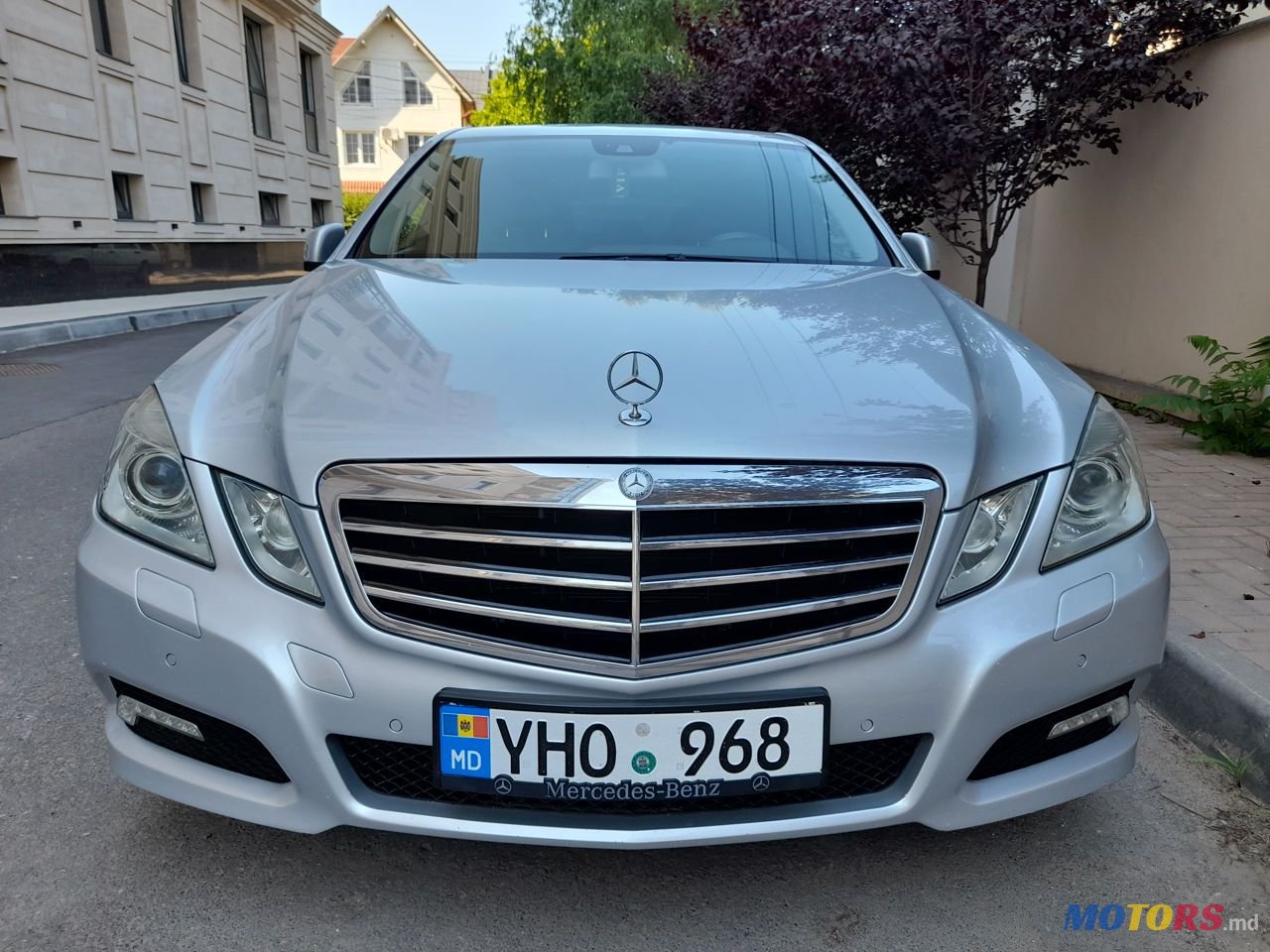 2010' Mercedes-Benz E Класс photo #1