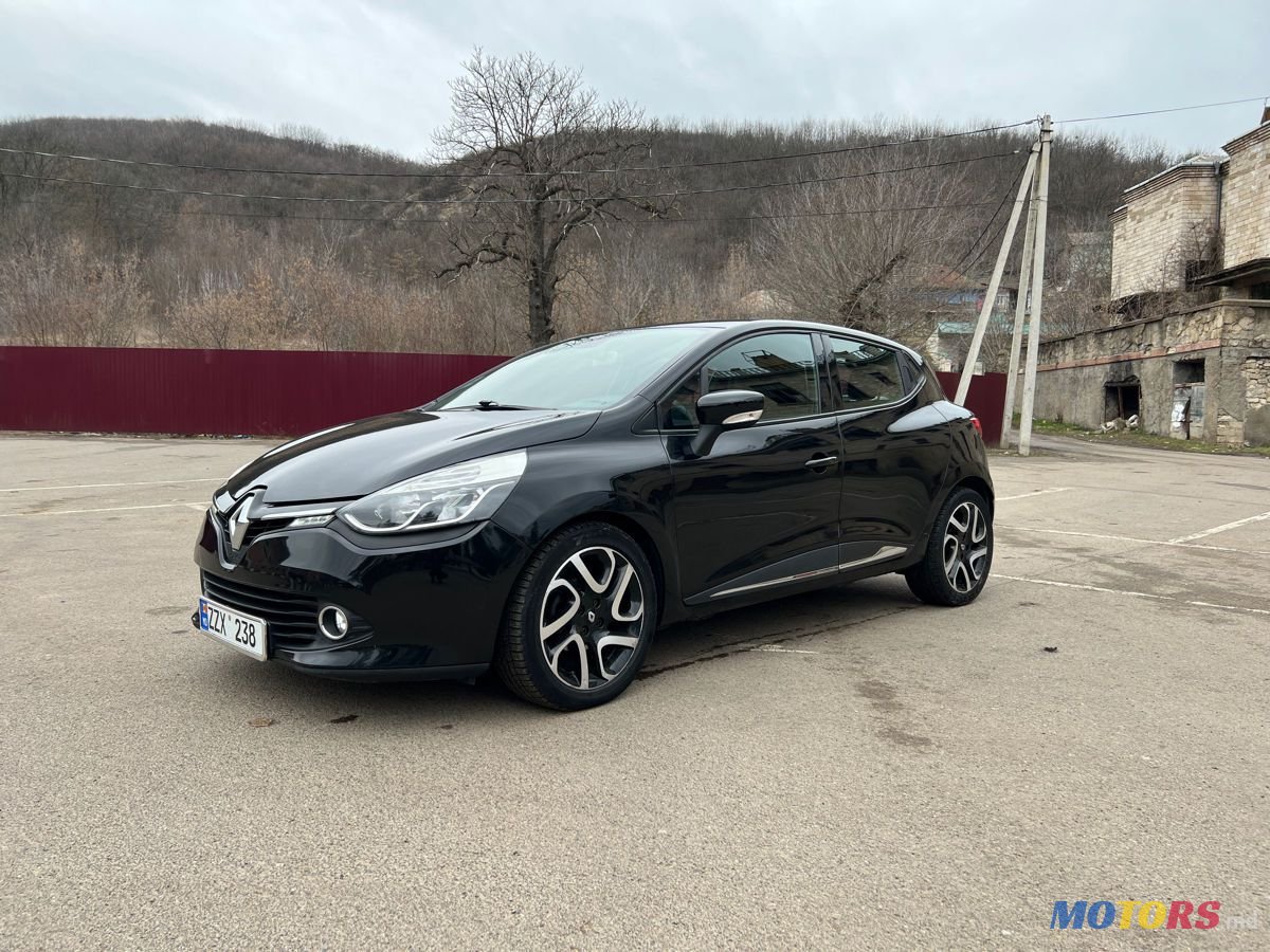 2015' Renault Clio photo #1