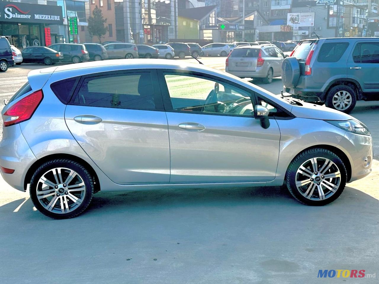 2011' Ford Fiesta photo #1