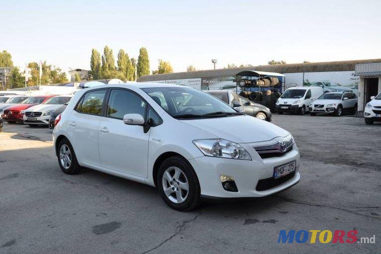 2012' Toyota Auris photo #2