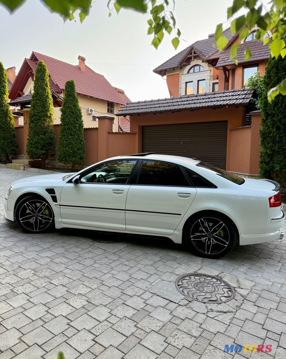 2007' Audi S8 photo #5