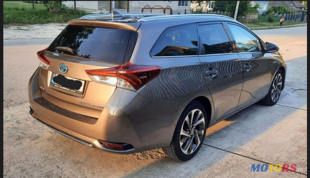 2016' Toyota Auris photo #5