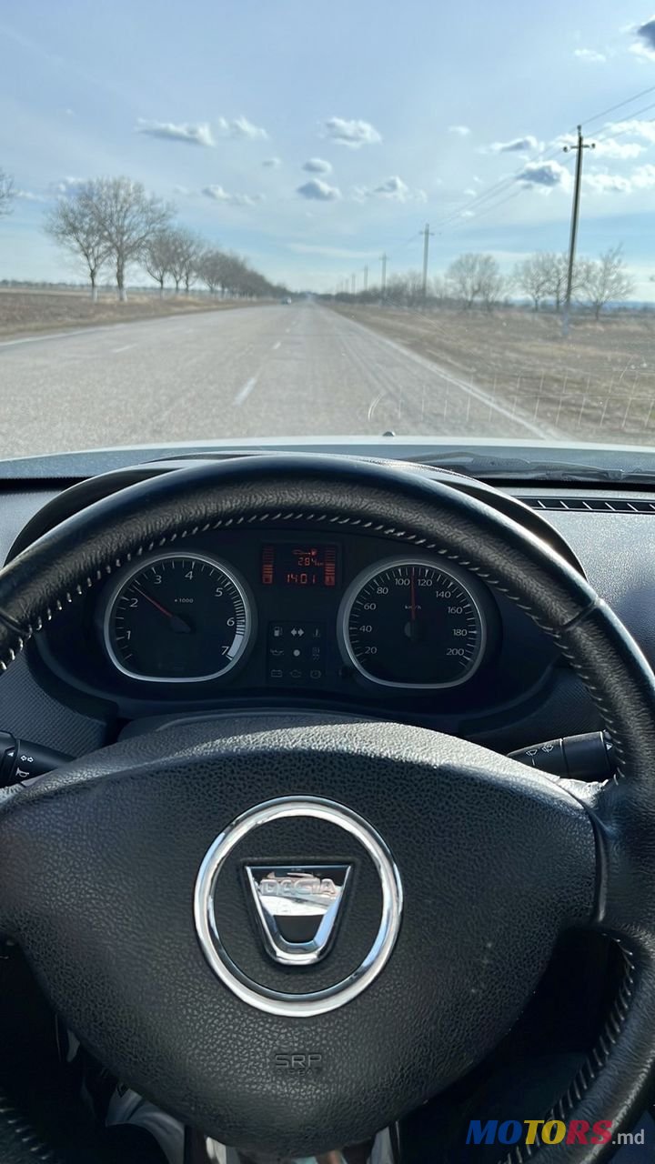 2011' Dacia Duster photo #2