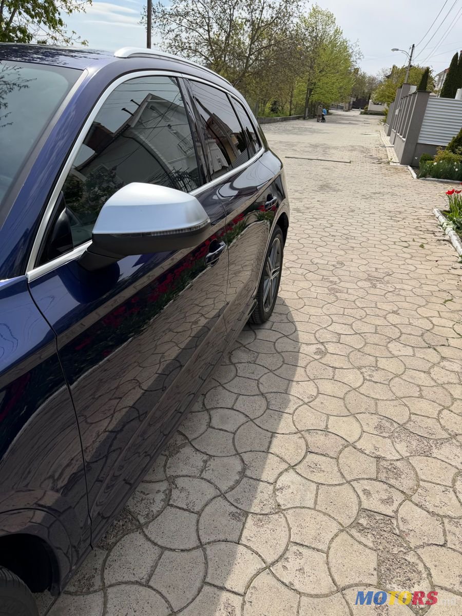 2017' Audi SQ5 photo #3
