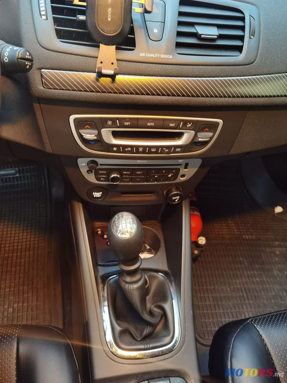 2012' Renault Megane photo #4