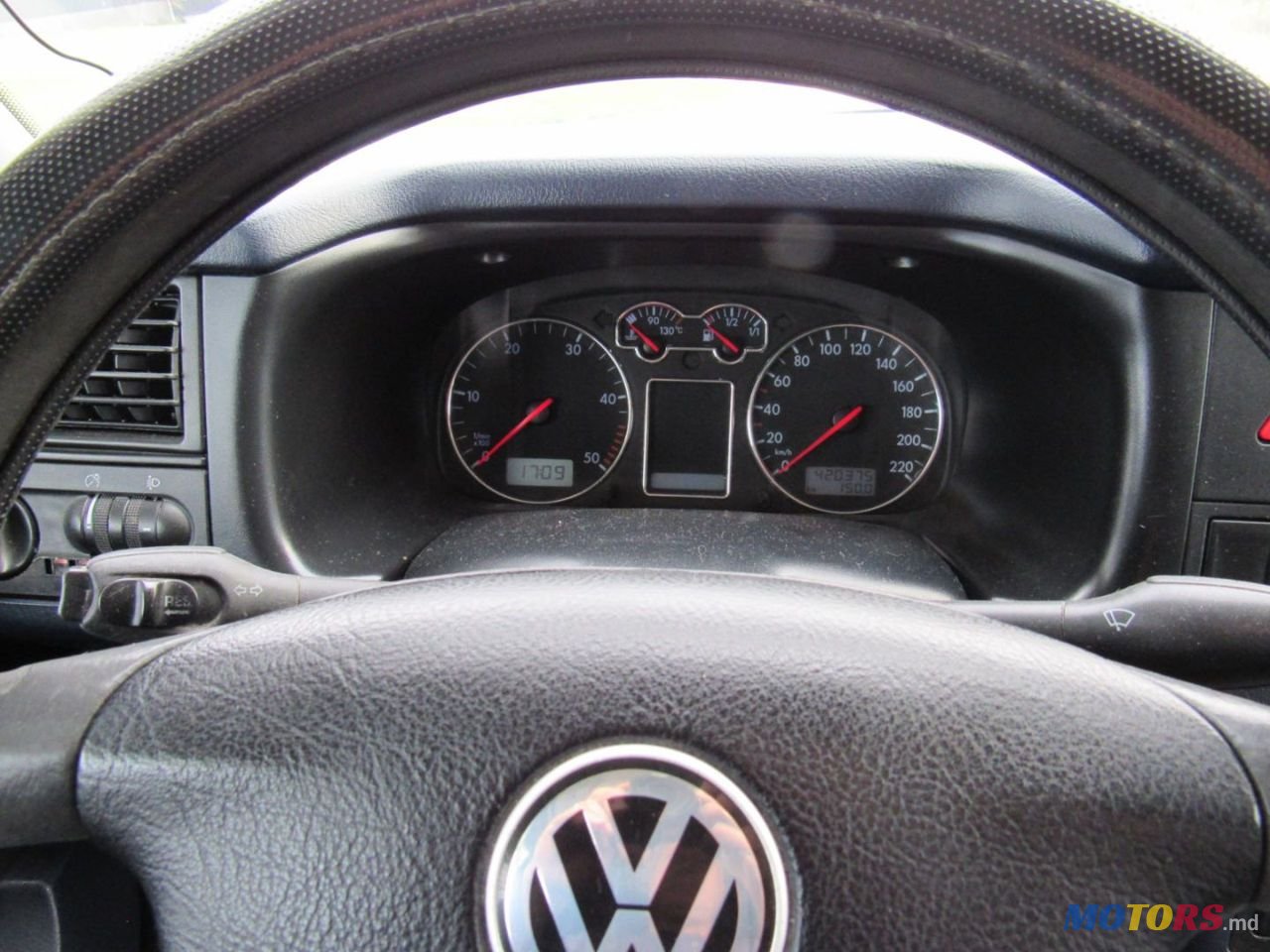 2001' Volkswagen Transporter photo #3