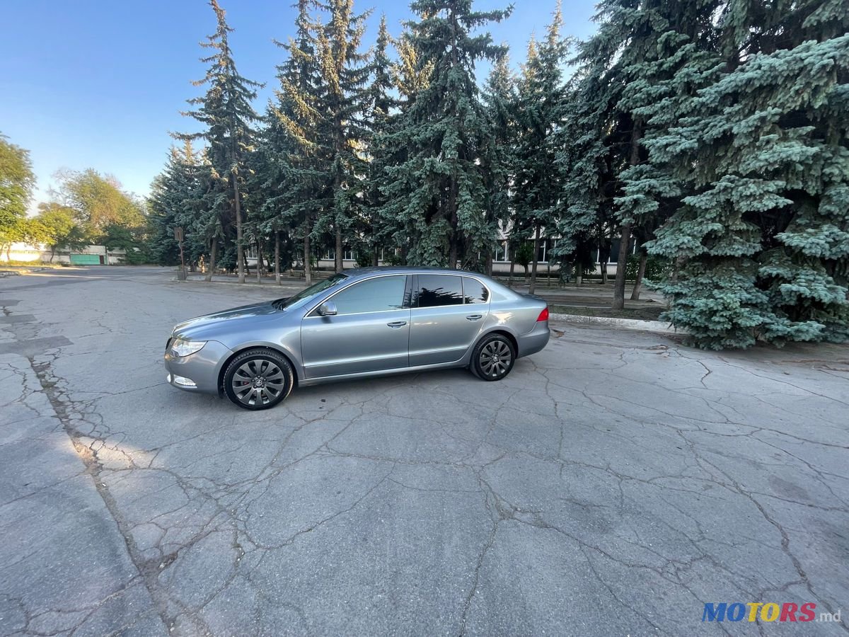 2010' Skoda Superb photo #3