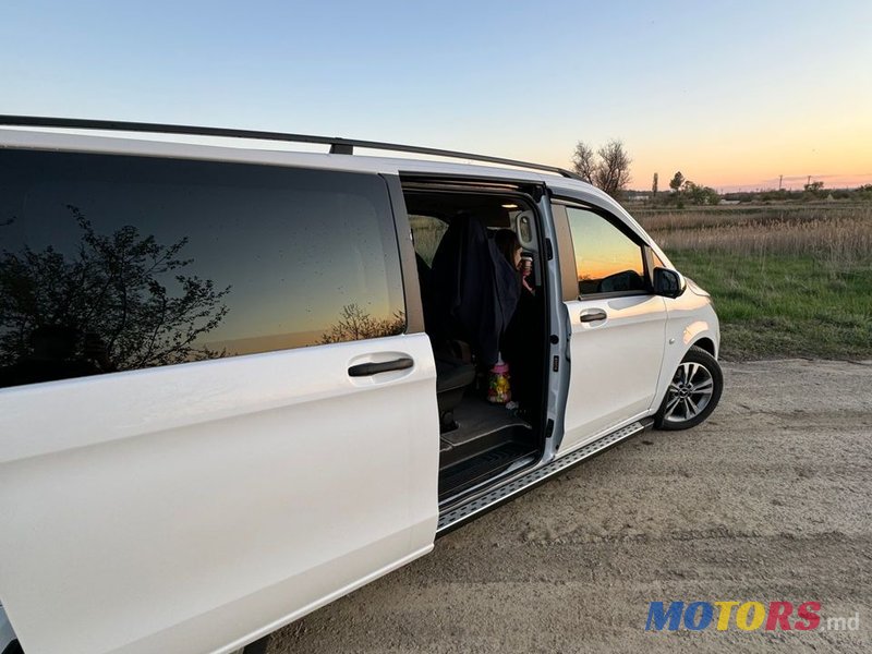 2015' Mercedes-Benz Vito photo #3