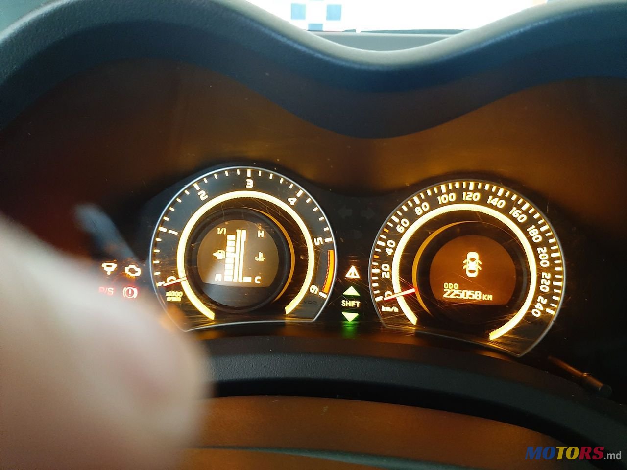 2009' Toyota Auris photo #5