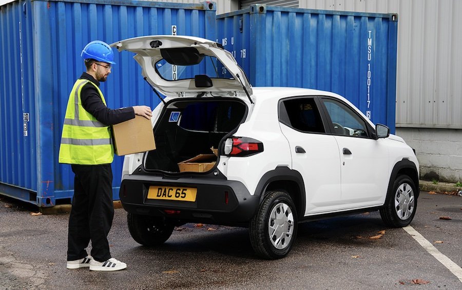 Dacia a lansat noul Spring Cargo, transformând modelul electric într-un model utilitar în Marea Britanie