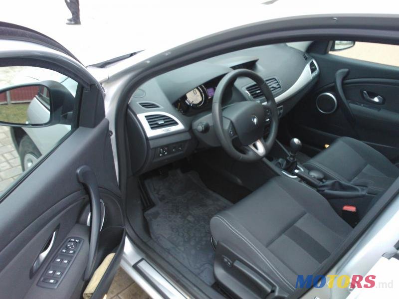2009' Renault Megane photo #3